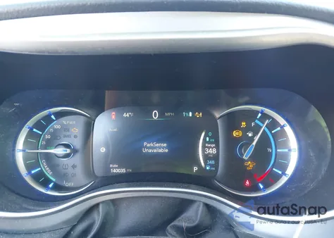 2017 Chrysler Pacifica Hybrid Platinum z USA, uszkodzony, nr VIN 2C4RC1N79HR822310